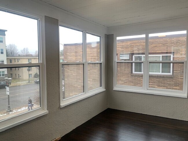 Foto del edificio - 1769 Grand Ave