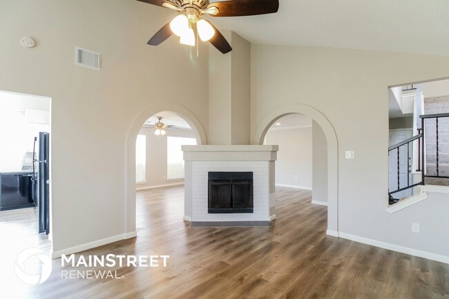 Building Photo - 1806 Courtside Pl Dr