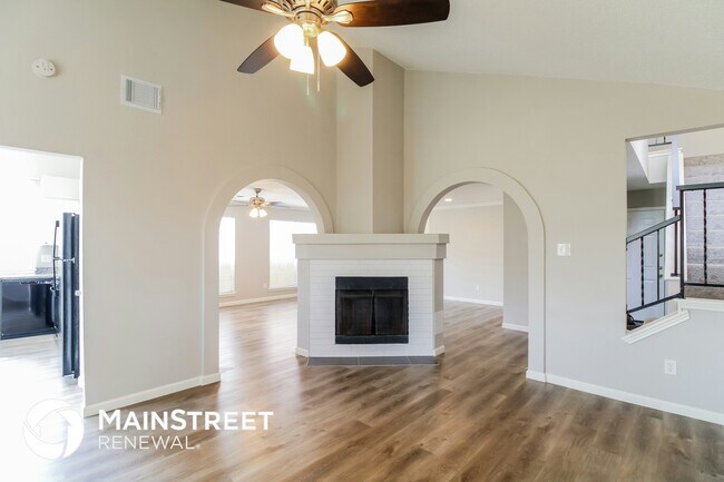 Foto del edificio - 1806 Courtside Pl Dr