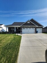 Building Photo - 5600 Bear Creek Pass