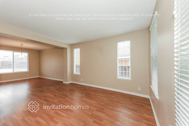 Foto del edificio - 28703 Craig Ave