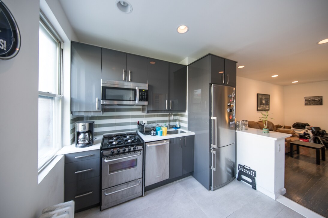 Foto principal - 607 Adams St