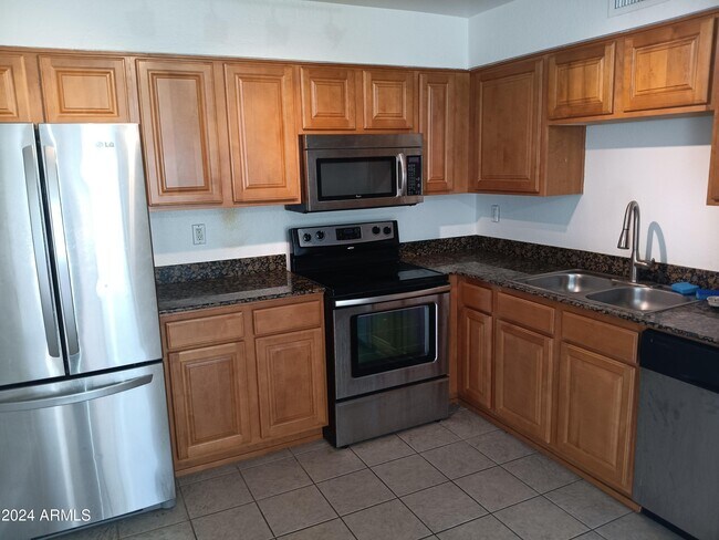 Foto del edificio - 330 S Beck Ave