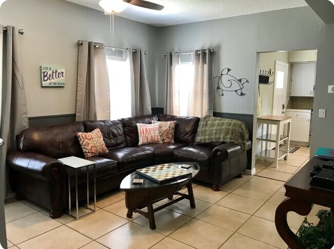 Foto del edificio - 313 Faulkner St