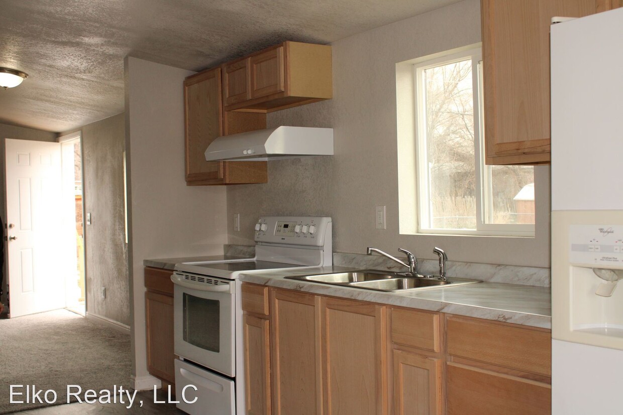 Building Photo - 3 br, 2 bath House - 102  Hamilton Street