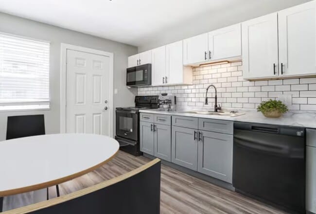 Foto del edificio - 1 Gardner Ct