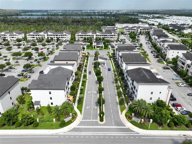 Foto del edificio - 7865 NW 104th Ave