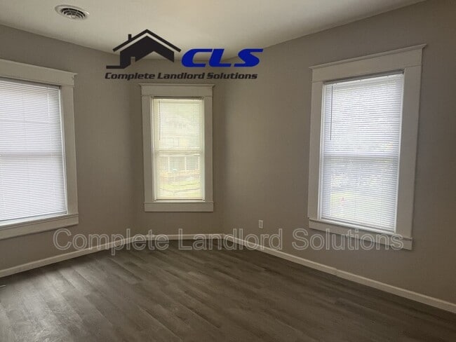 Foto del edificio - 700 S 8th St