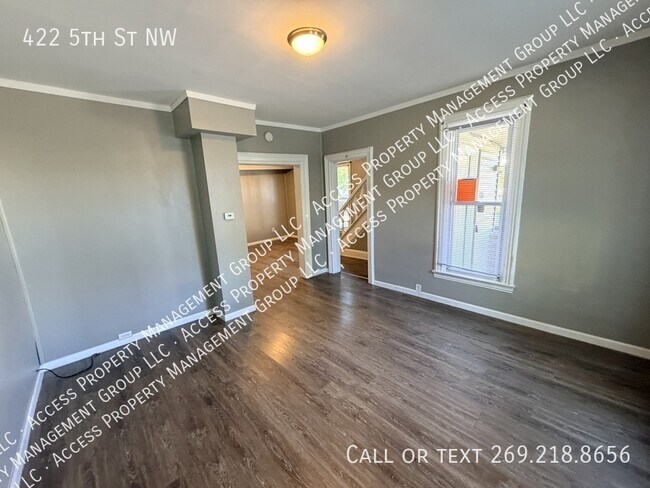 Foto del edificio - 422 5th St NW