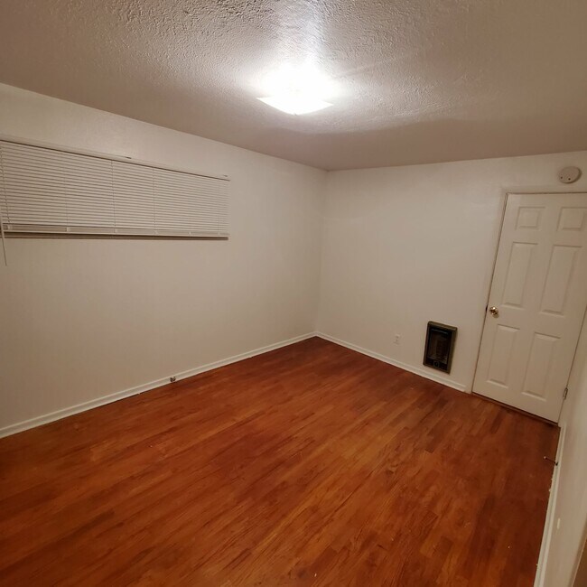 Foto del edificio - 2523 8th Ave