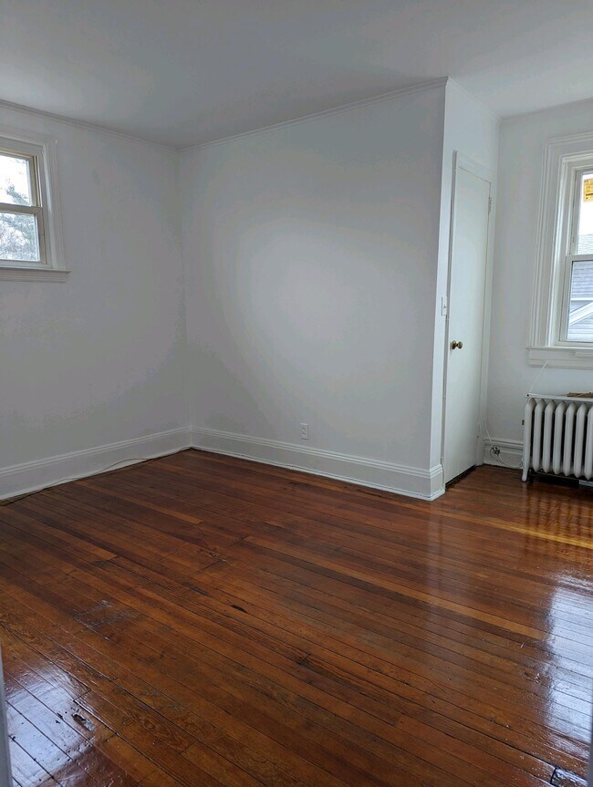 570 Webster Ave Unit 3, New Rochelle, NY 10801 Apartments in New