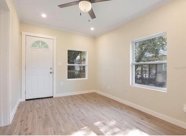 Foto del edificio - 3103 E Emma St