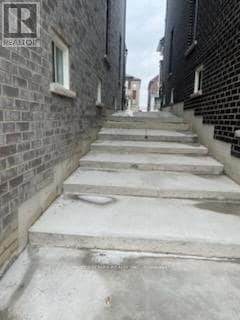 Building Photo - 928 Rexton Dr