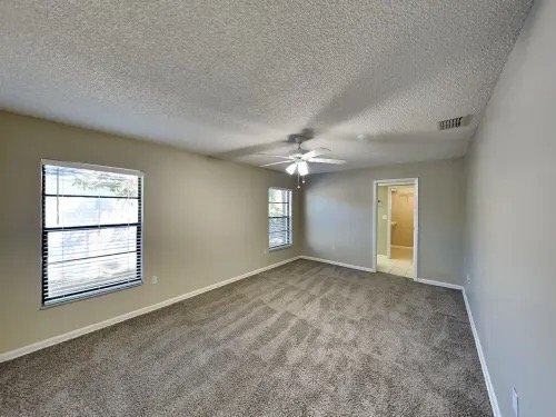 Building Photo - 285 Millstone Dr