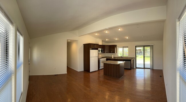 Building Photo - 77895 Chandler Way