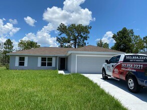 Building Photo - 6690 SW 129th Loop