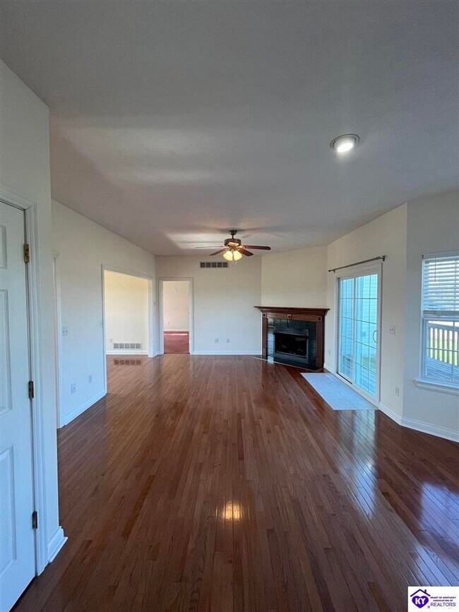 Foto del edificio - 237 Brock Rd