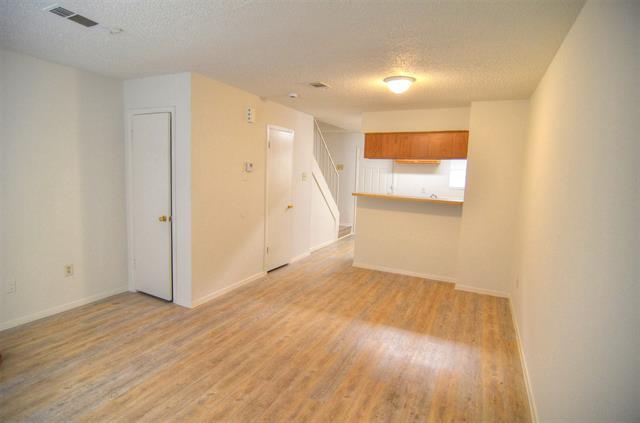 Foto del edificio - 9451 Olde Village Ct