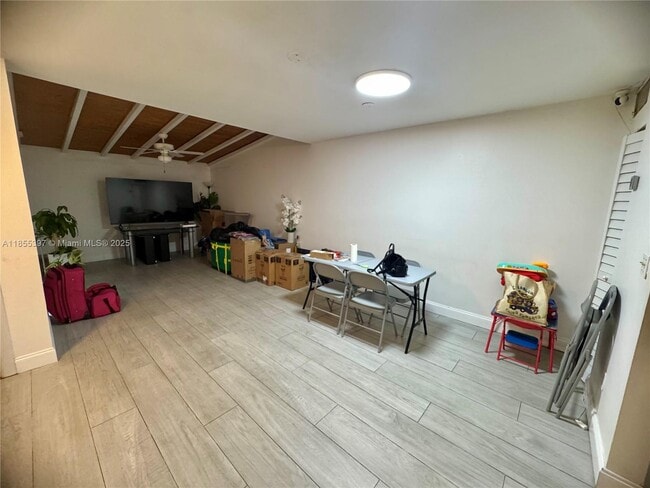 Building Photo - 6630 SW 112th Pl