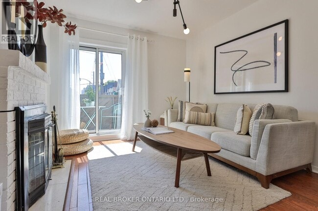 Building Photo - 55 Dagmar Ave