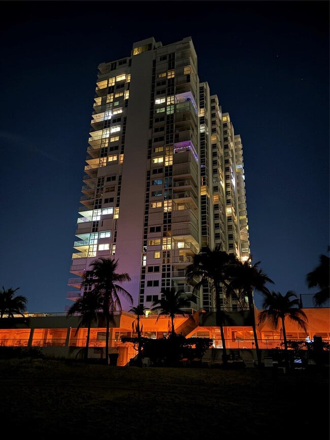 Building Photo - 1370 S Ocean Blvd