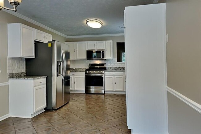 Foto del edificio - 405 Aristocrat Dr SW