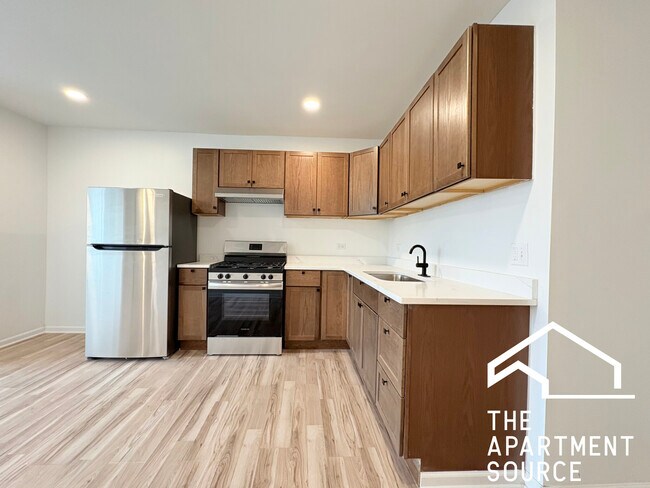Foto del edificio - 3140 N Kimball Ave