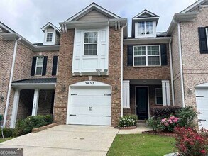 Building Photo - 3455 Fernview Dr