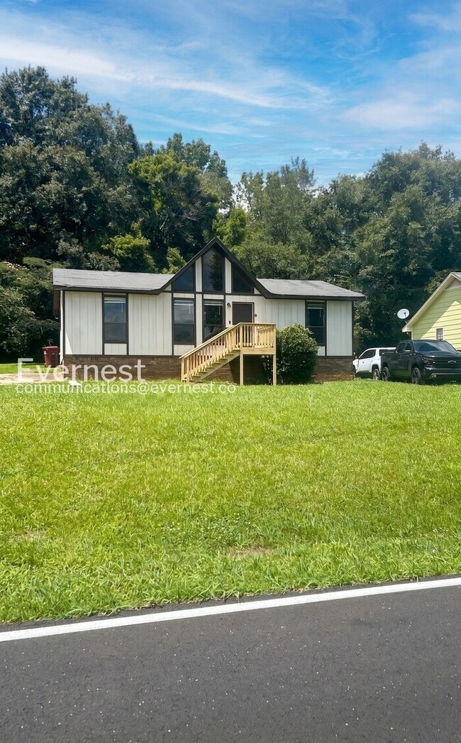 Building Photo - 8025 Marsh Mountain Rd