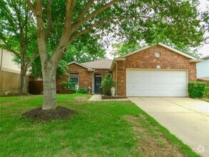 Building Photo - 7917 Seven Oaks Ln