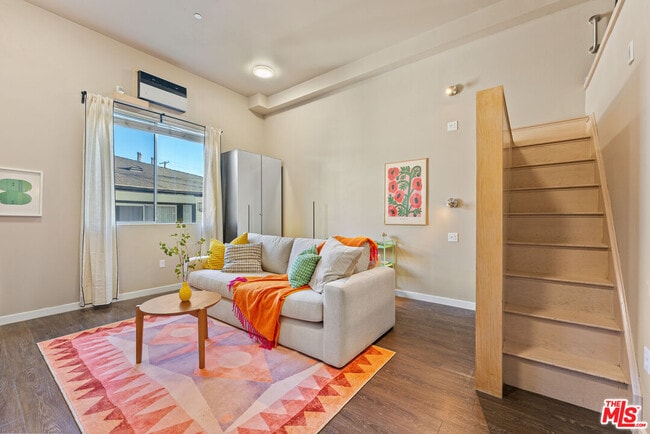 Foto del edificio - 630 W 28th St