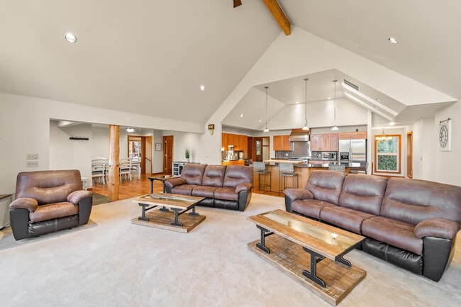 Foto del edificio - 7755 Cully Ln