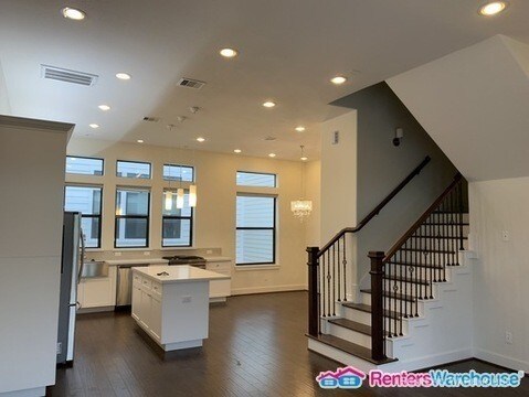 Foto del edificio - 1305 Live Oak St