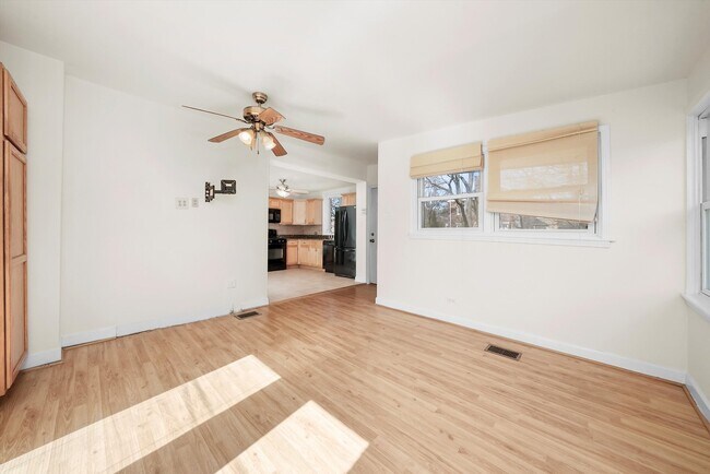 Foto del edificio - 10101 S Artesian Ave