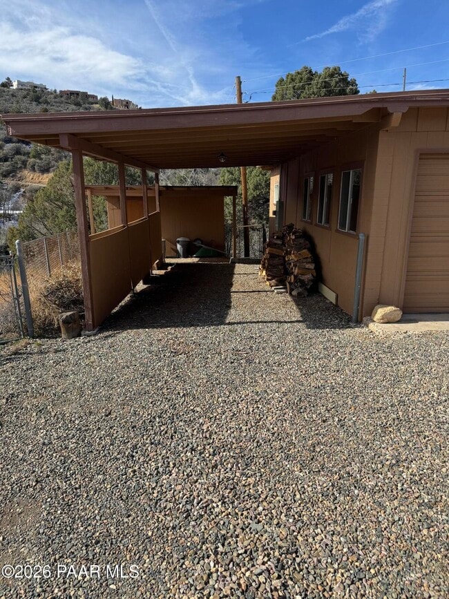 Building Photo - 627 Pinion Pl