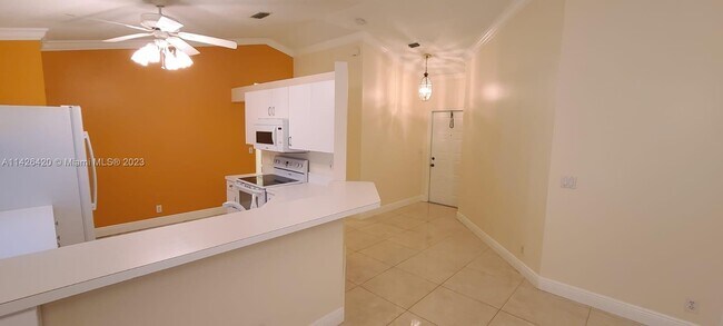 Foto del edificio - 6830 Torch Key St