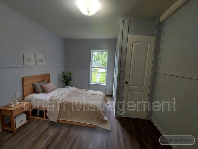 Foto del edificio - 7534 US-60