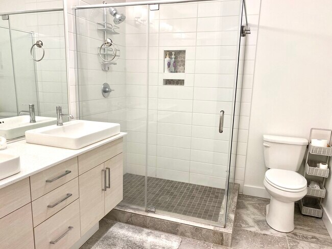 Foto del edificio - 6627 135th Ct SE