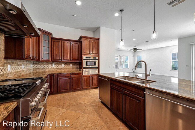 Building Photo - 4 br, 3.5 bath House - 9209 E. Desert Arroyos