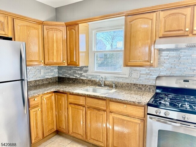 Foto del edificio - 30 Cottage Pl