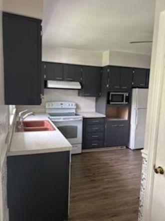 Building Photo - 121 Wildwood Ln