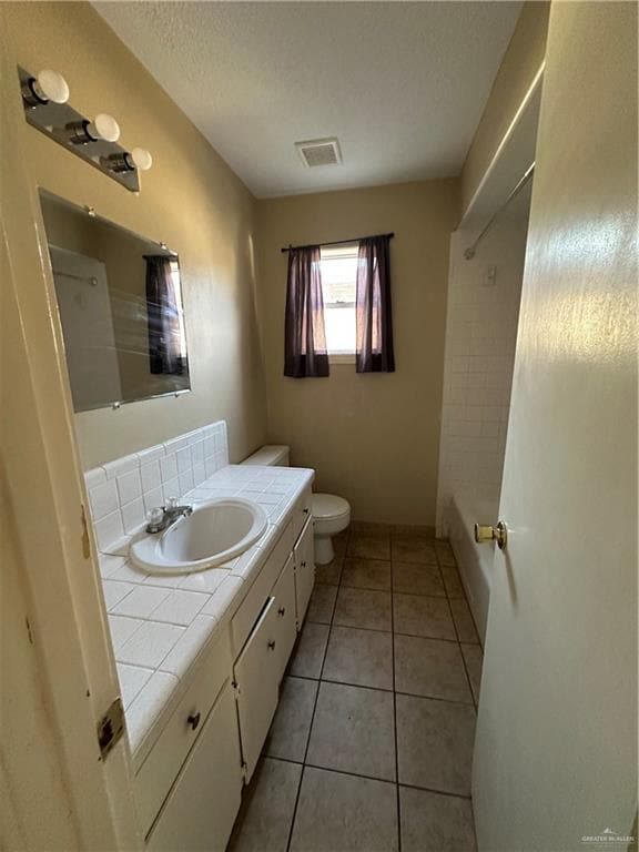 Foto del edificio - 5 West Dr