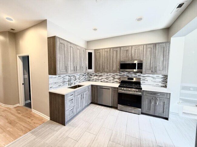 Foto del edificio - 1 bedroom in Chicago IL 60642