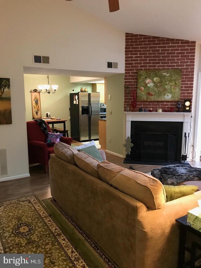 Building Photo - 9370 Caspian Way
