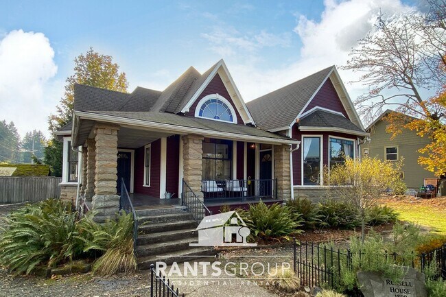 Foto del edificio - Charming historical home in Tenino!