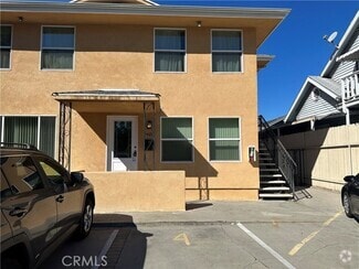 Building Photo - 463 N Marengo Ave