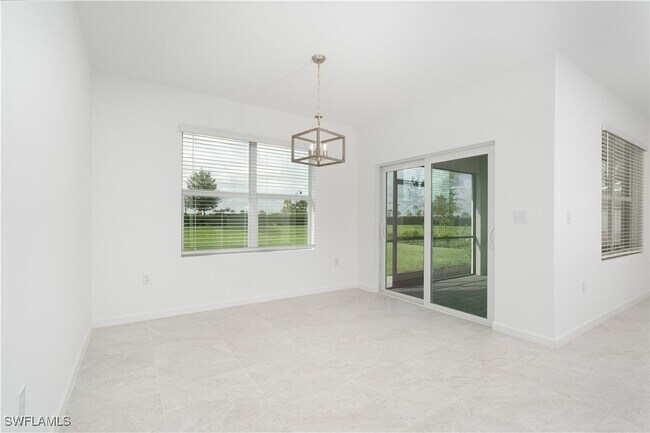 Building Photo - 42380 Cascade Dr
