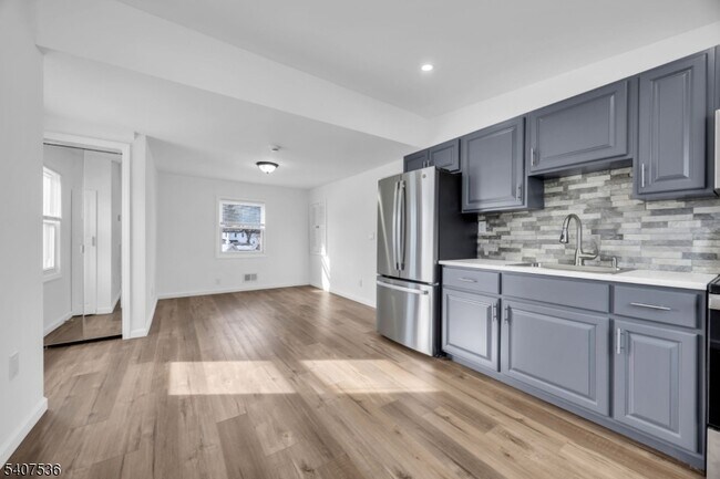 Foto del edificio - 724 E Scott Ave