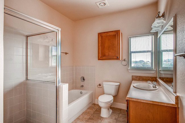 Walk In Shower - Ridgemont Village