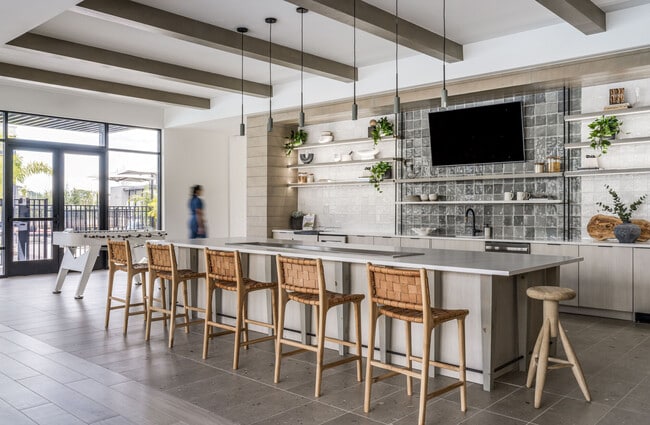Infield apartments — community photo - Infield